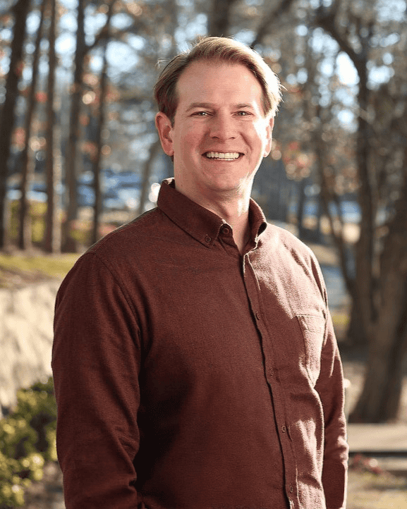 Kurtis Cochran headshot